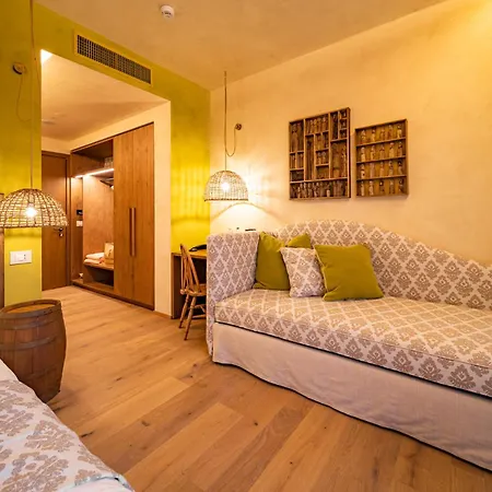 Conti Thun Wine Resort Puegnago Exterior photo