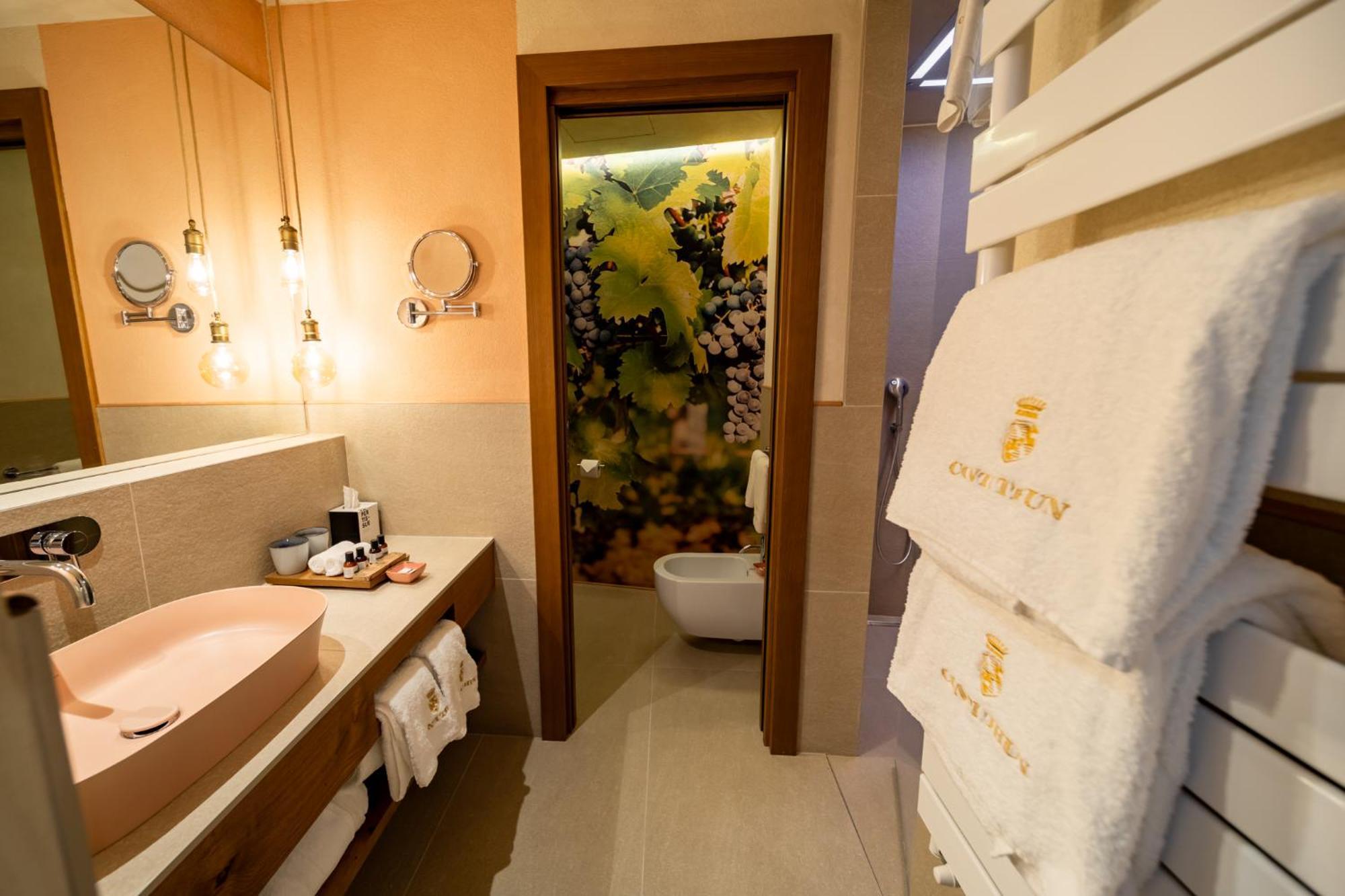 Conti Thun Wine Resort Puegnago sul Garda